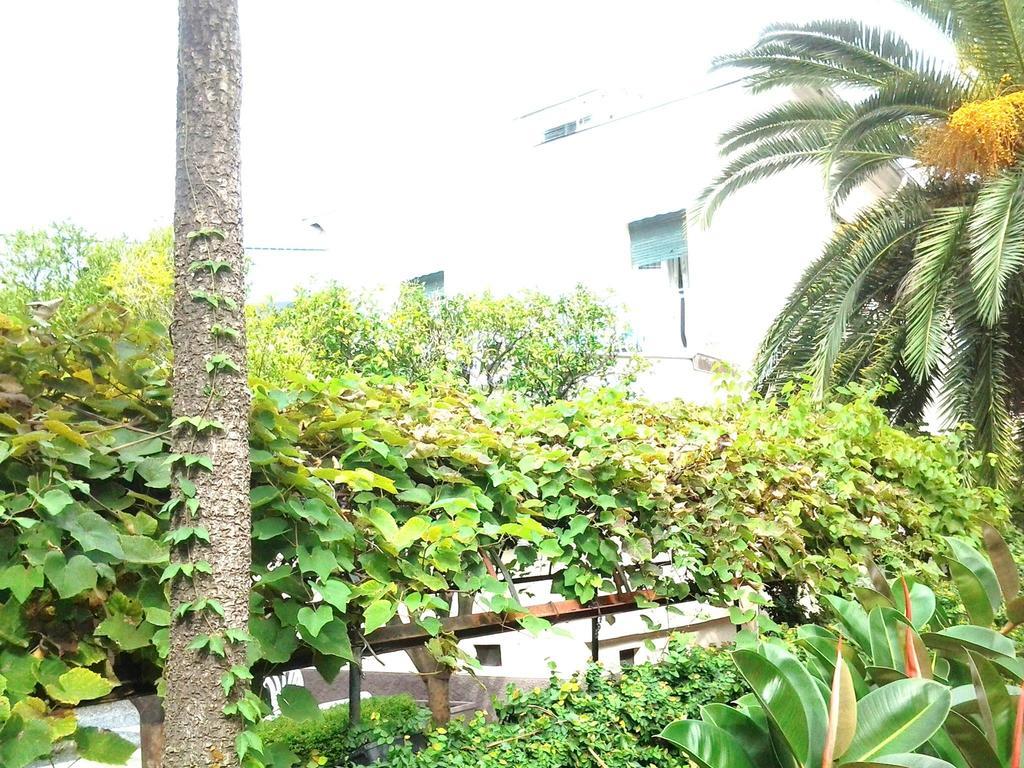 Hotel Piccolo Eden Nervi Bagian luar foto